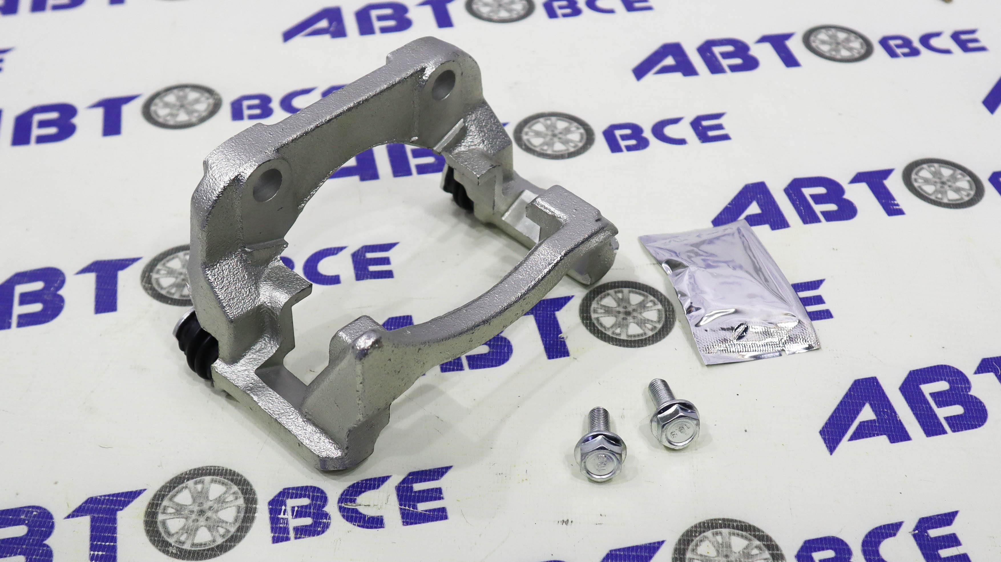 Скоба суппорта 8V Logan,Largus,Sandero левая (под вентилируемый диск) KRAUF